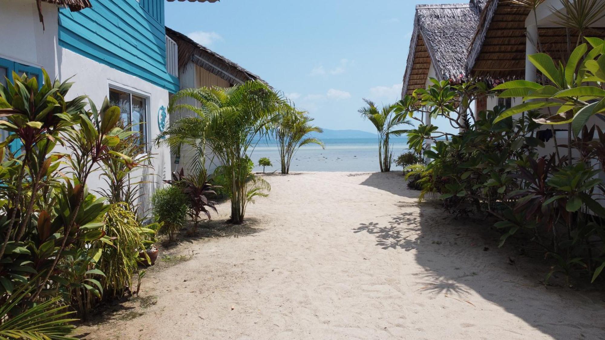Sand Terrace Beach Bungalows Баан Тай Екстериор снимка