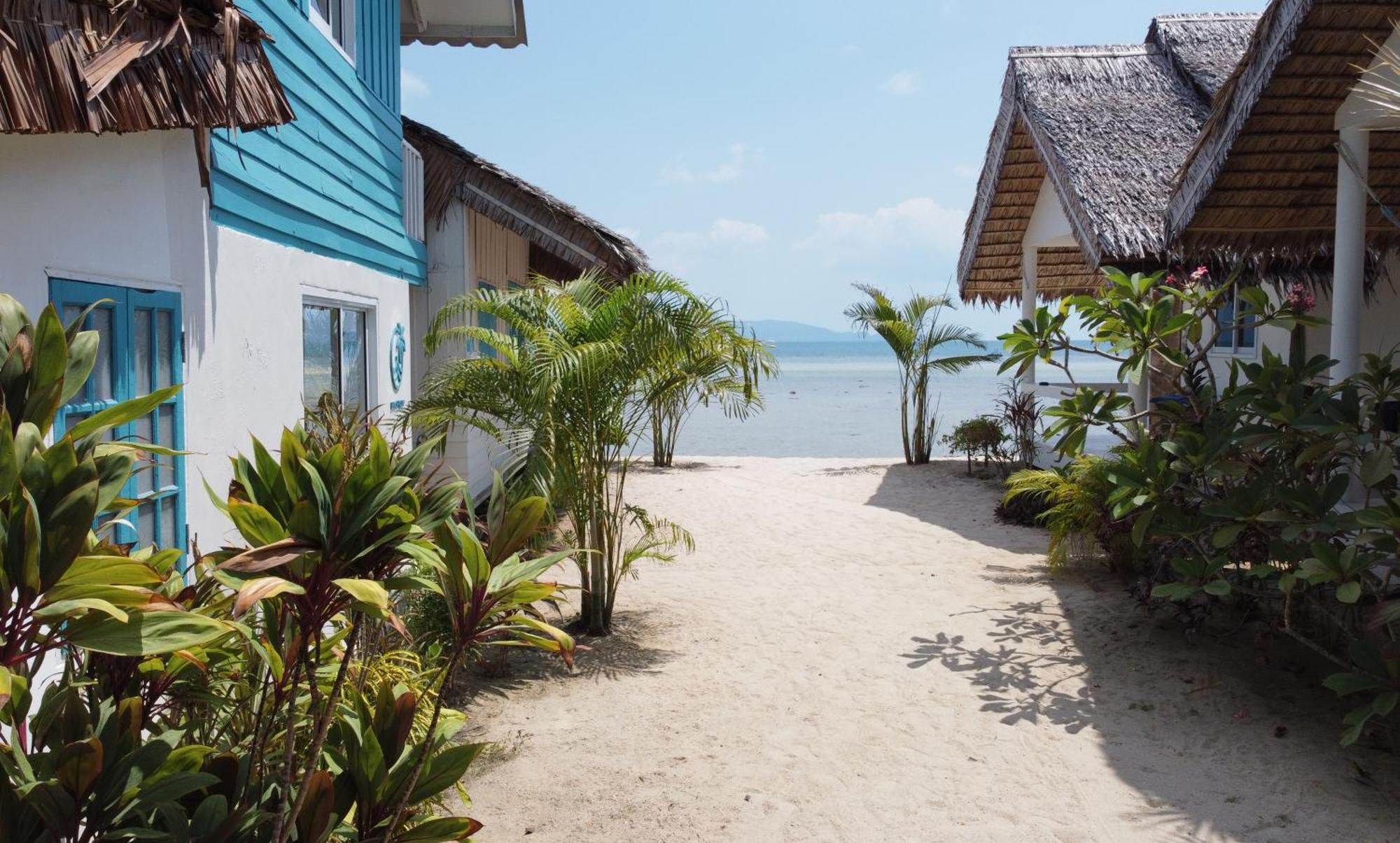 Sand Terrace Beach Bungalows Баан Тай Екстериор снимка